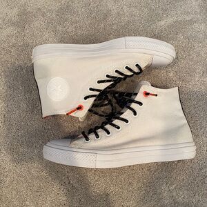 Converse Chuck Taylor II All Star size M9/W11